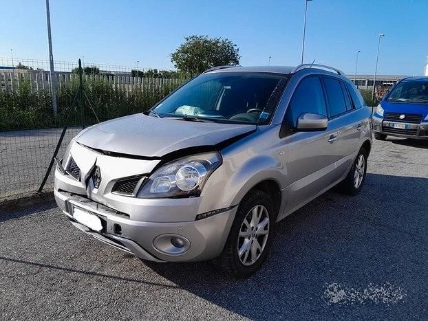 Renault Koleos 2008 2.0 TD 4x4 Demolita - Ricambi
