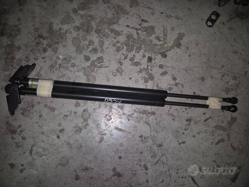 Pistoncini Sollevamento Baule Per Volvo XC60 2013