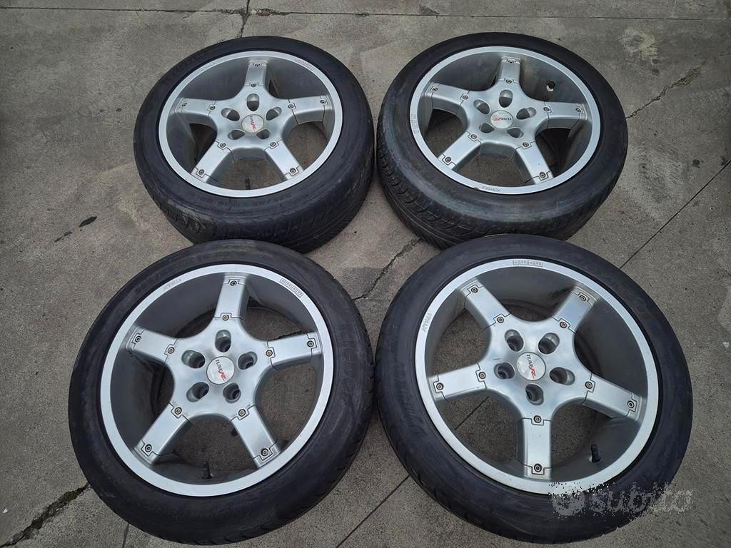 Cerchi In Lega Da 16" MOMO TUNER Per Polo - A1