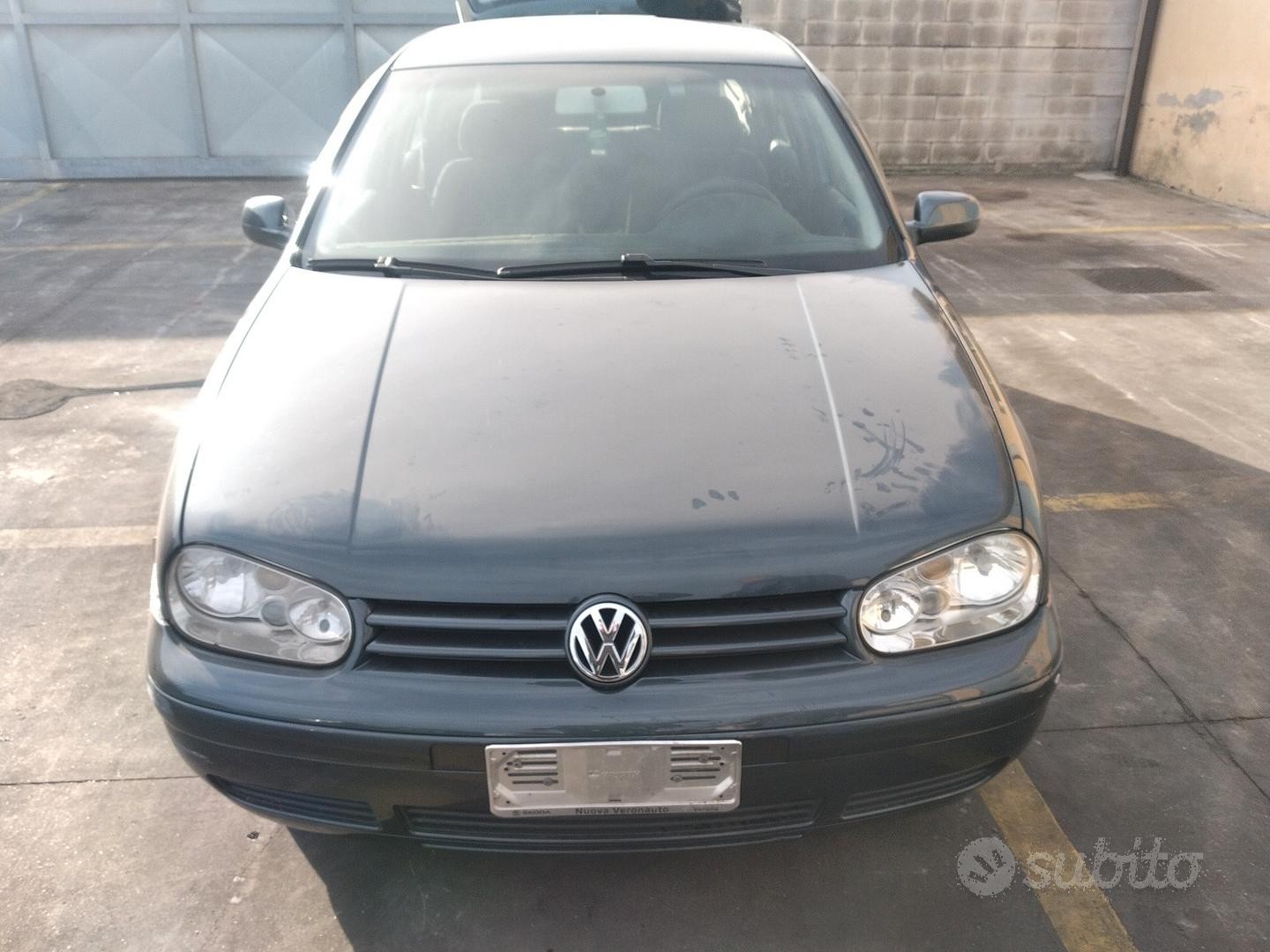 Volkswagen Golf 4 1.9TDI ATD demolito per ricambi