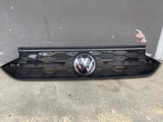 Mascherina Anteriore Per Volkswagen Taigo R Line