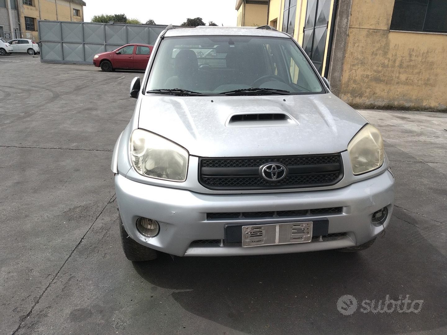 Toyota RAV 4 2006 2.0td 1CD-ftv demolito ricambi