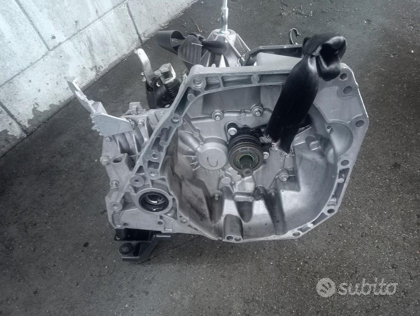 Cambio manuale Nissan Juke 1.6 HR16 benzina 2012