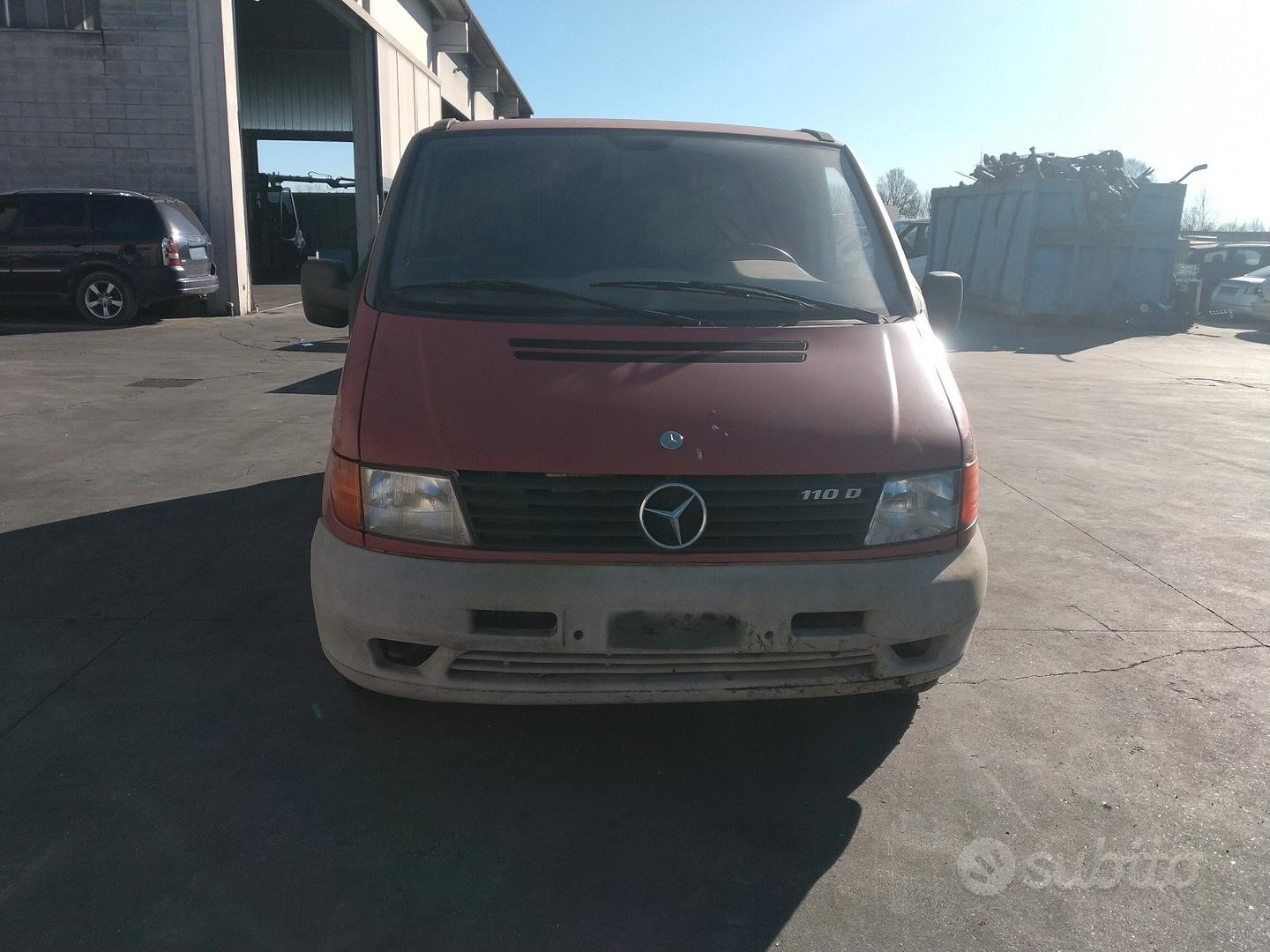 Mercedes vito 1999 2.0td 110D demolito per ricambi