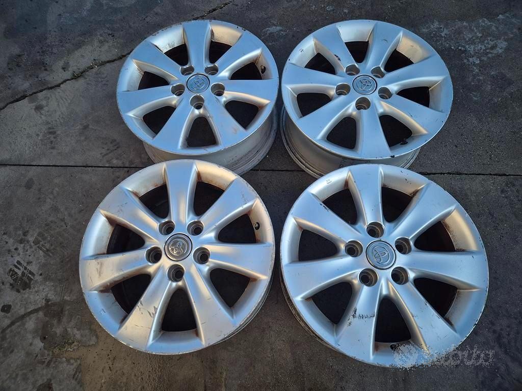 Cerchi In Lega Da 16" Per Toyota Corolla 2006