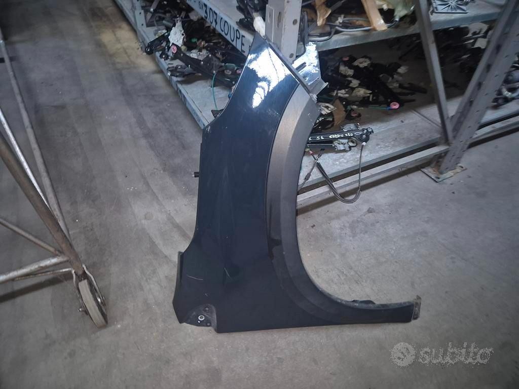 Parafango Anteriore Destro Per Peugeot 2008 2015