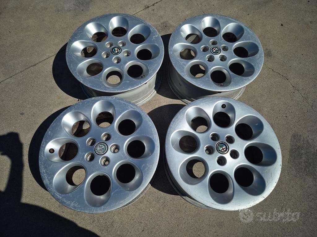 Cerchi In Lega Da 16" Per Alfa Romeo 156 - GT