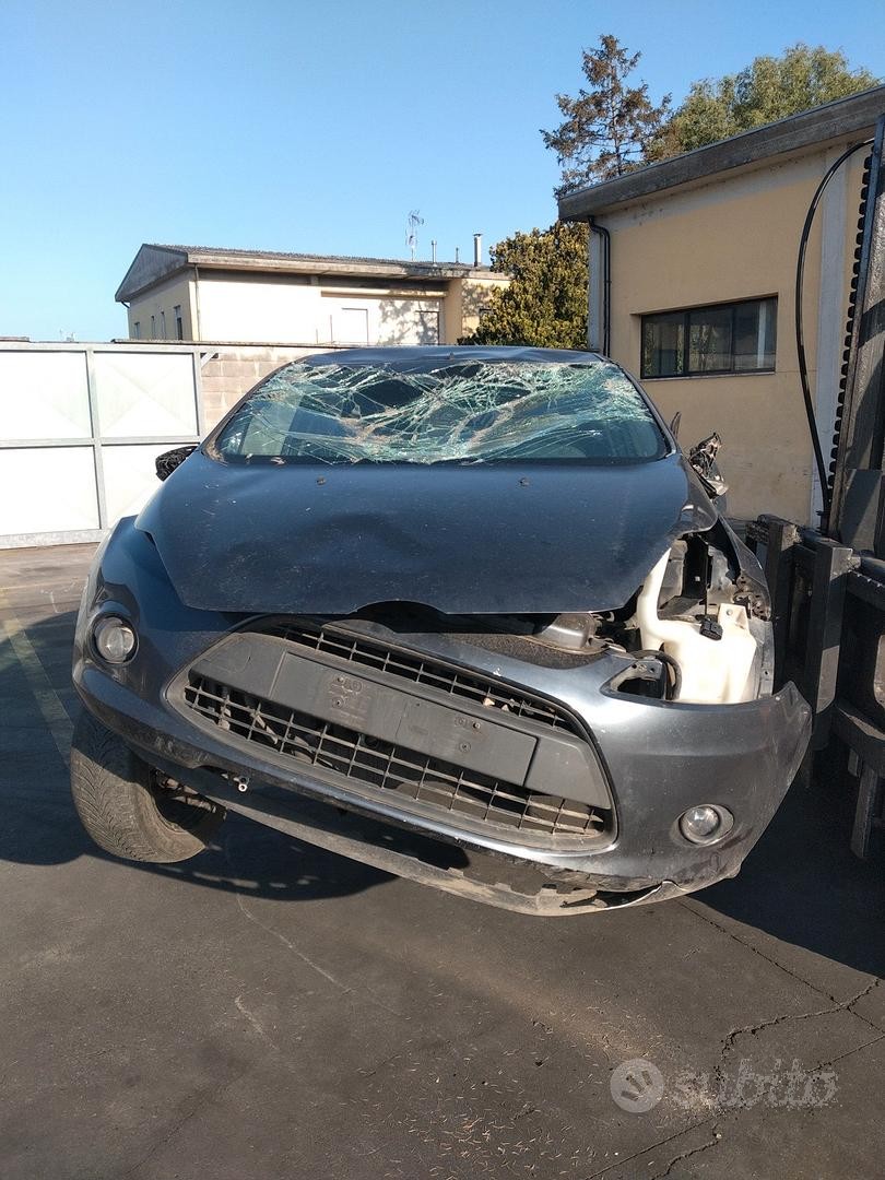 FORD FIESTA 2013 1.4 benzina RTJA demolito ricambi