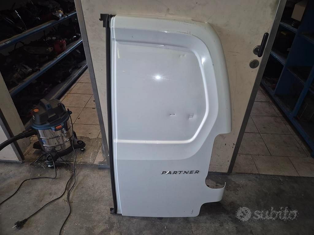 Porta Battente Destra Per Peugeot Partner 2024