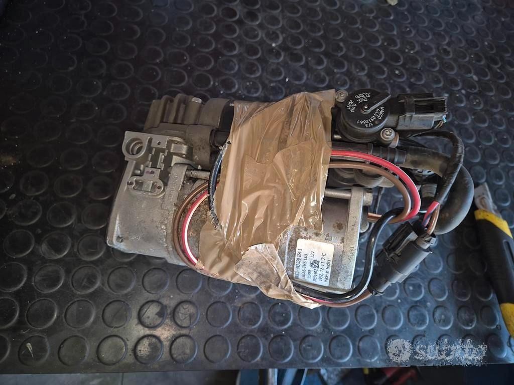 Compressore Sospensioni Per Bmw Serie 5 GT 2011