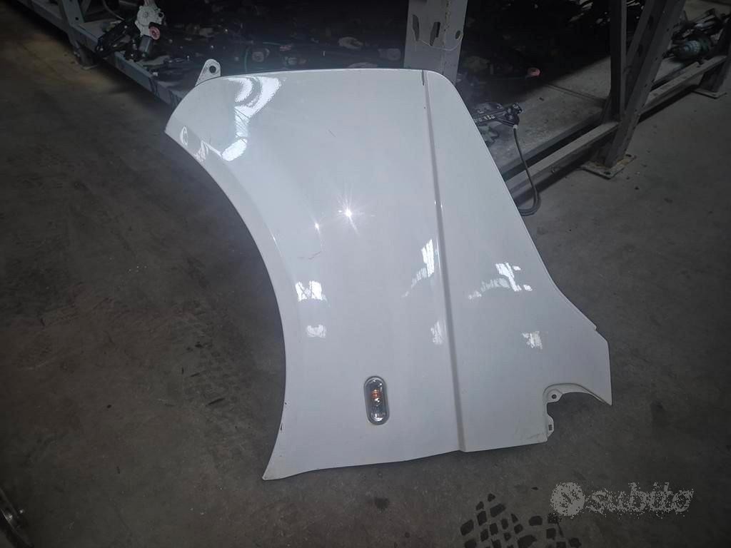Parafango Sinistro Per Volkswagen Transporter T5