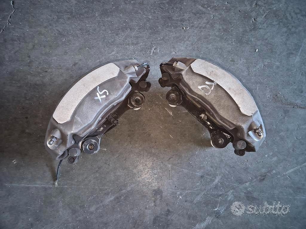 Pinze Freno Anteriori 4 POT Per Audi A4 B9 2.0 TD