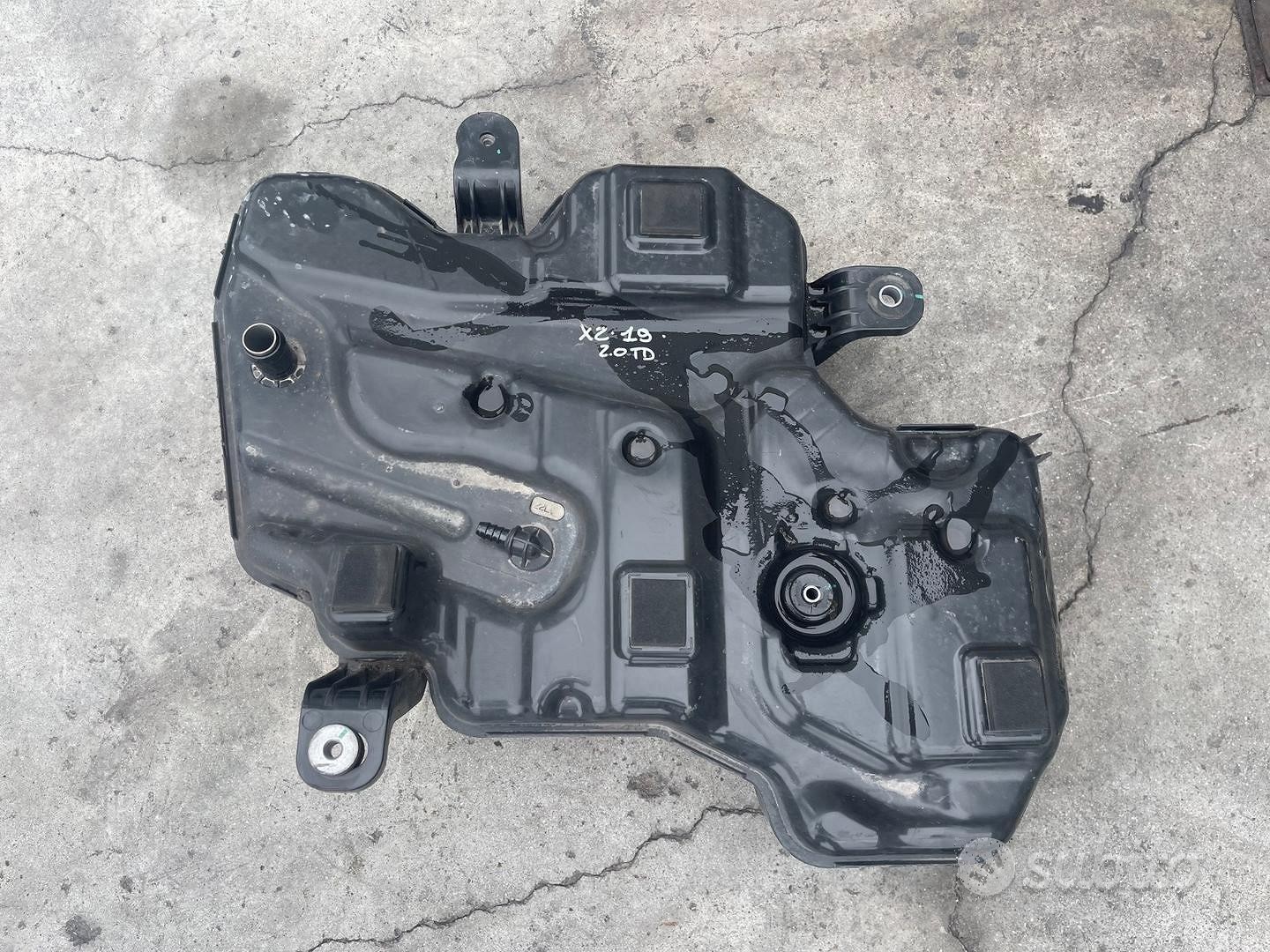 Serbatoio AdBlue BMW X2 2020