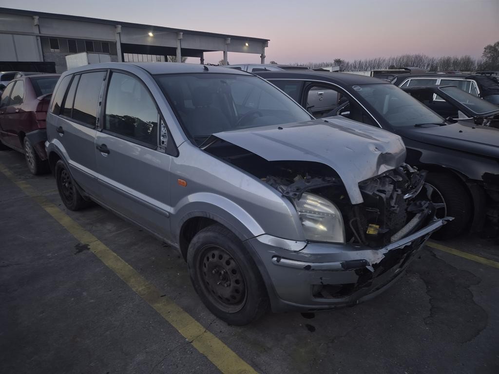 Ford Fusion 2005 1.4 TD Demolita - Per Ricambi