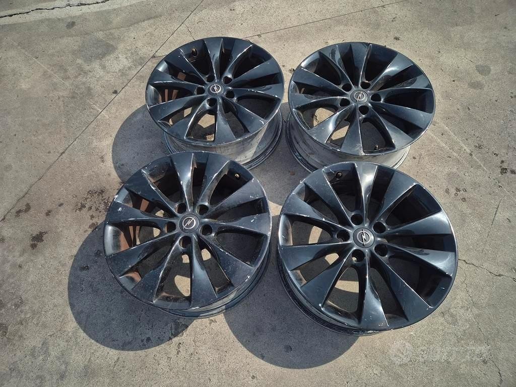 Cerchi In Lega Da 18" Per Opel Astra J Diesel