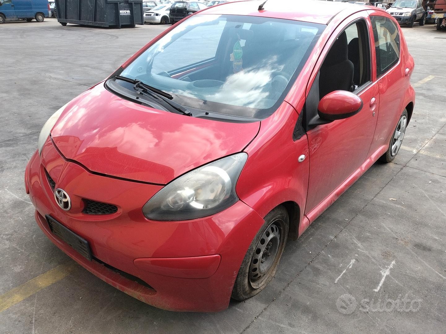 Toyota Aygo 2010 1.0 benzina 1KR demolito ricambi